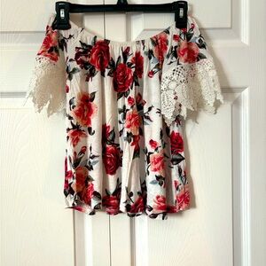 Women’s Charlotte Russe off shoulder floral blouse with lace accent sleeves
